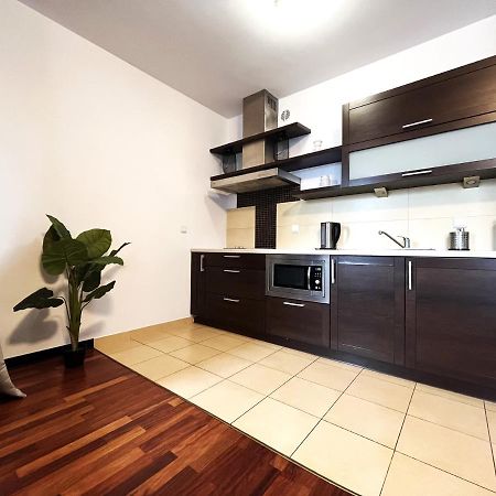 Jagielly Apartment ~ Self Check-In 24H ~ Parking & Lift Wrocław Eksteriør bilde