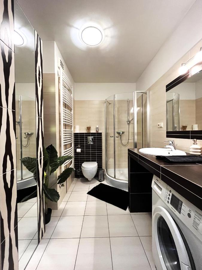 Jagielly Apartment ~ Self Check-In 24H ~ Parking & Lift Wrocław Eksteriør bilde