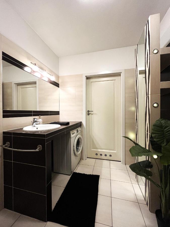 Jagielly Apartment ~ Self Check-In 24H ~ Parking & Lift Wrocław Eksteriør bilde